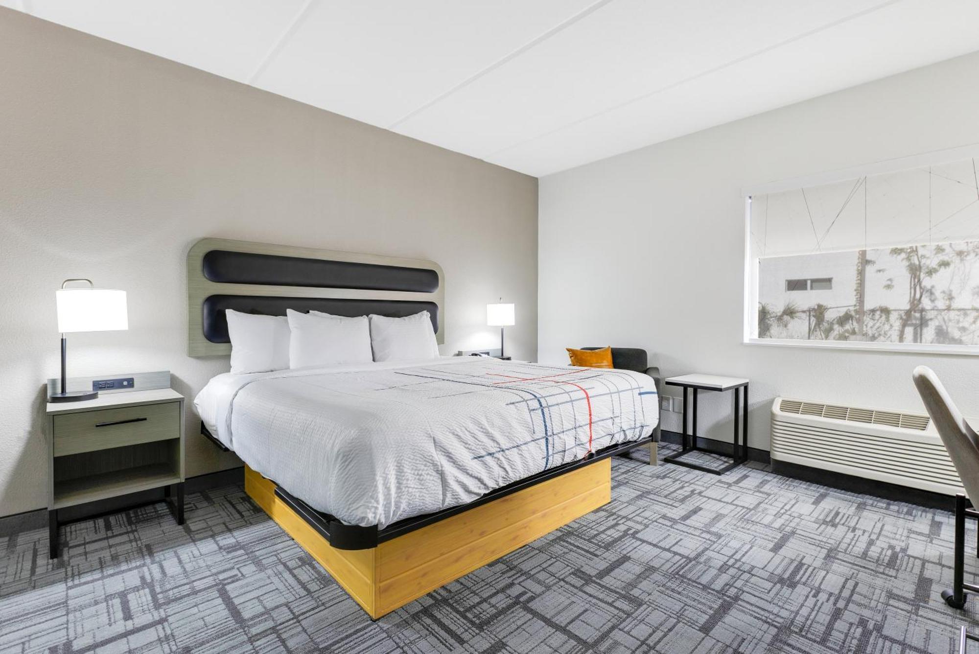 La Quinta Inn & Suites By Wyndham Jacksonville Mandarin Bagian luar foto