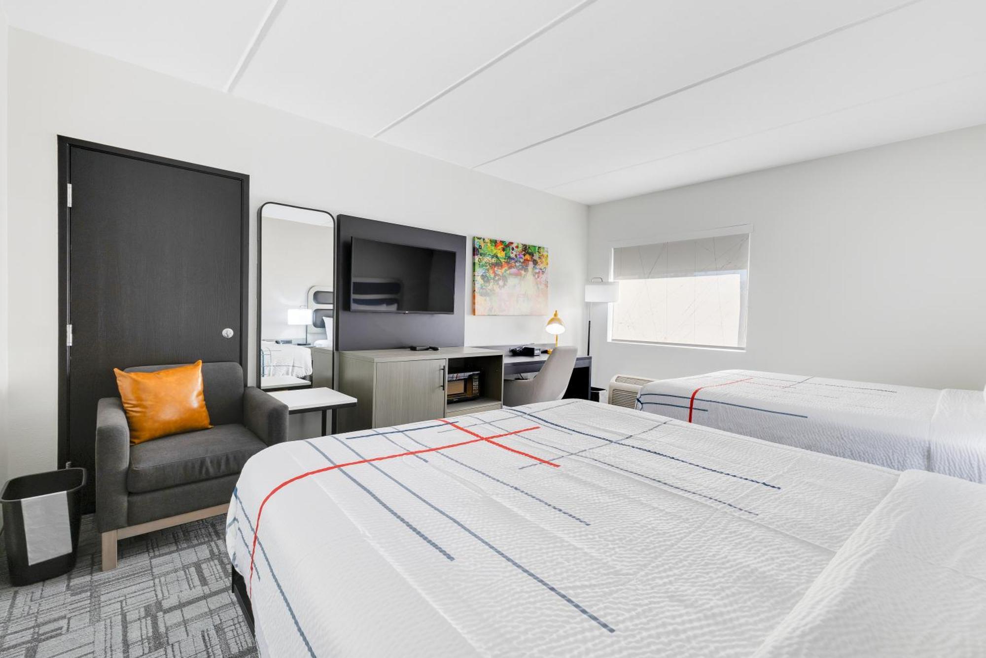 La Quinta Inn & Suites By Wyndham Jacksonville Mandarin Bagian luar foto